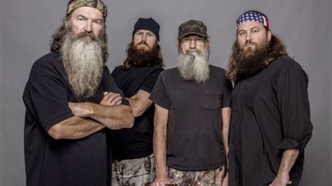 duck dynasty, phil robertson anti-gay racist, a&E ends suspension